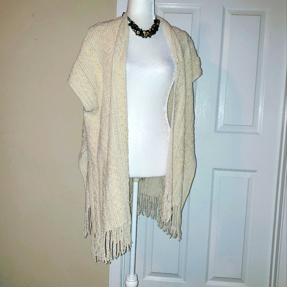 Beautiful Ruana Wrap Couture Gems One Size Cream - Picture 6 of 13